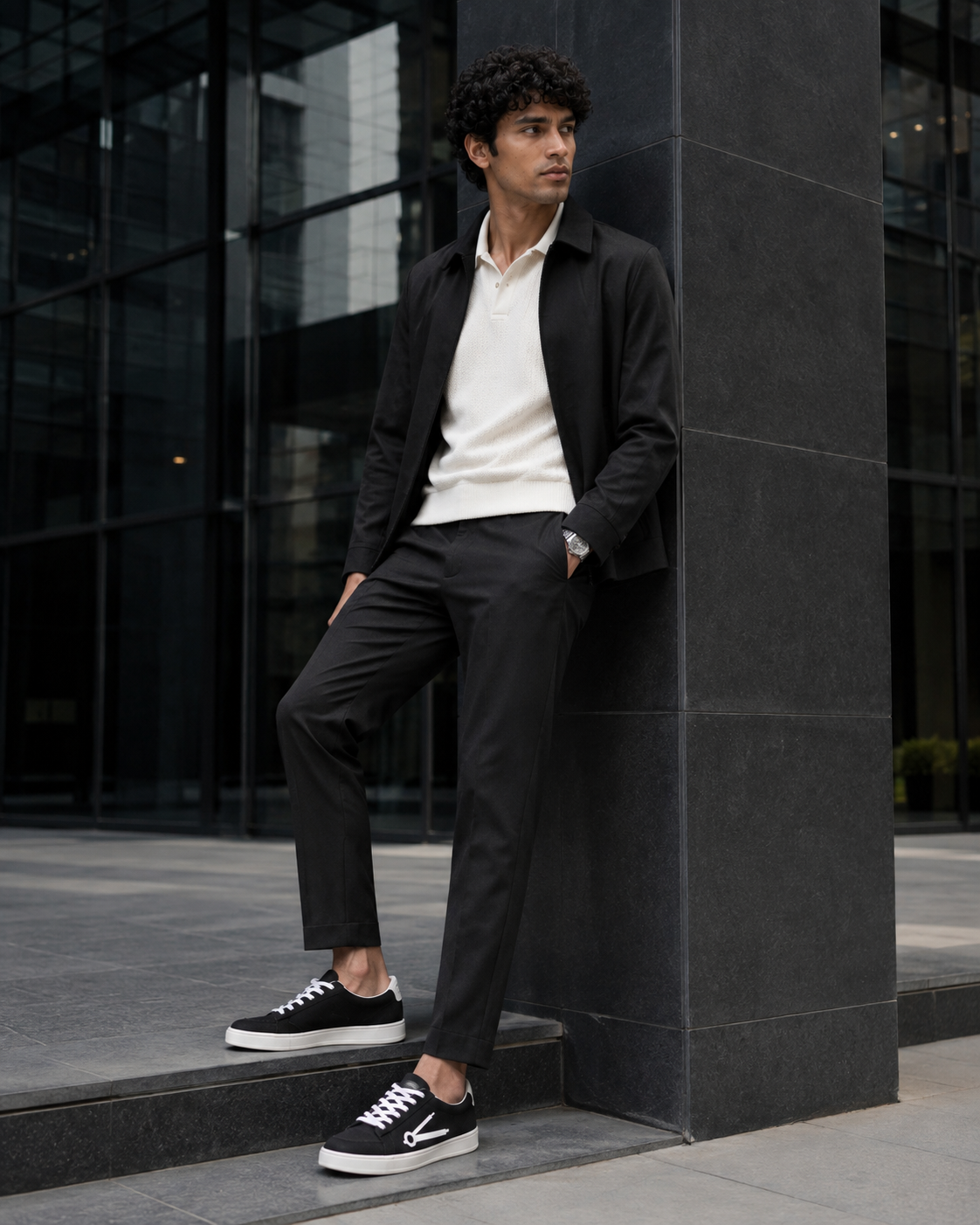 MONOCHROME EDGE